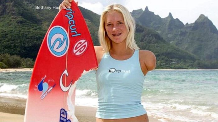 Bethany surfer hamilton soul story true shark attack