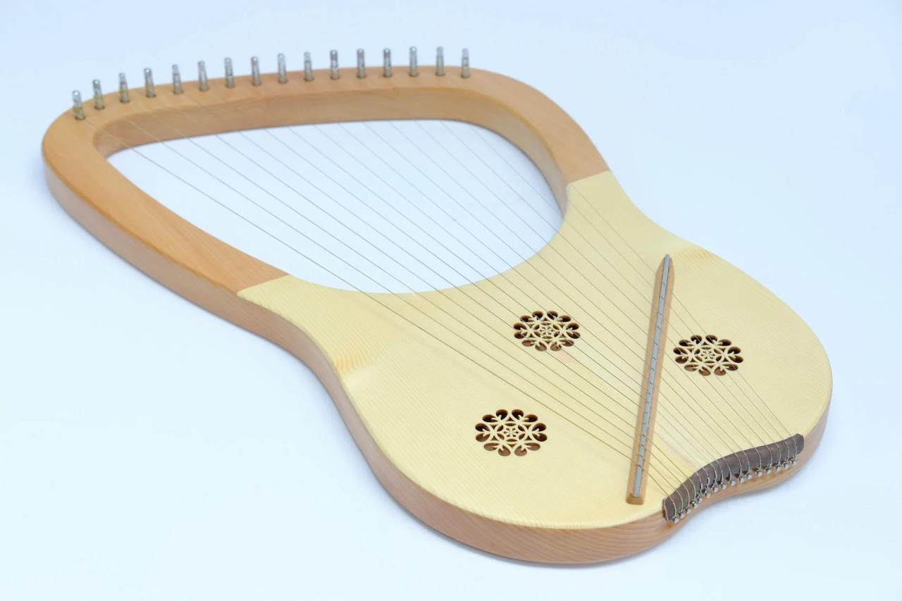 A Beginner's Song Booklet for the 16 String Lyre-Harp