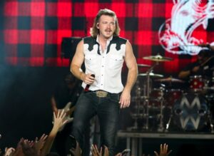 Morgan Wallen 2022 Calendar Celebrirty Calendar 2022 January 2022 - December 2022 OFFICIAL Squared Monthly Calendar 12 Months  BONUS 4 Months 2021