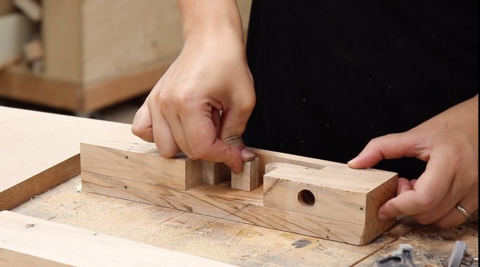 Simple woodworking beginners stool beginner familyhandyman